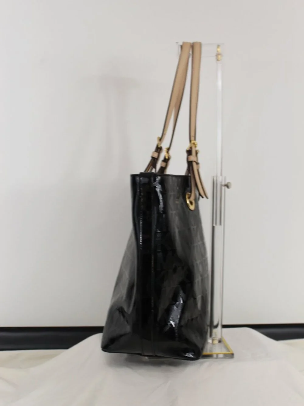Michael Kors MK Logo Tote Black Patent PVC Large‎ Shoulder Bag Gold